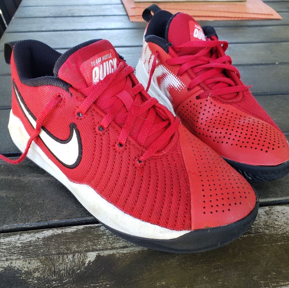 Nike Boys Sneakers size 4.5